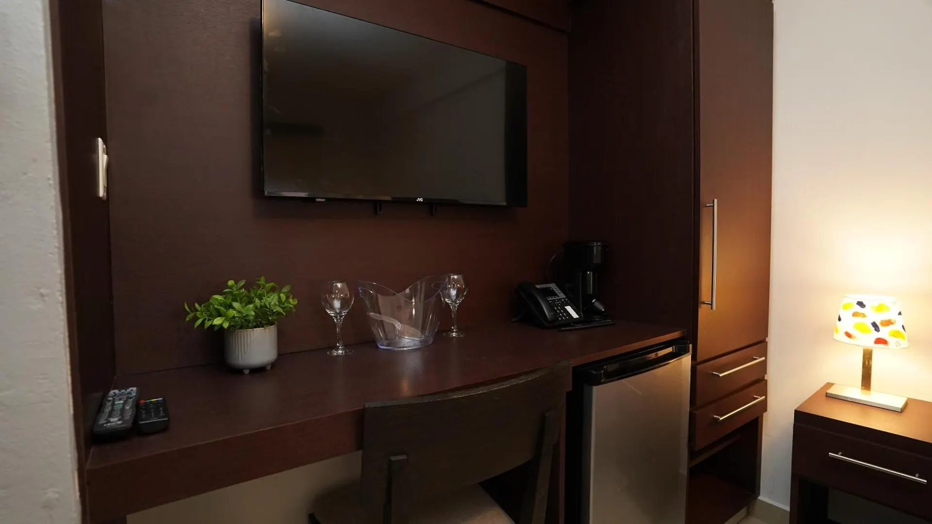La Placita Suites Hotel-Suite 201 Сан-Хуан Пуэрто-Рико